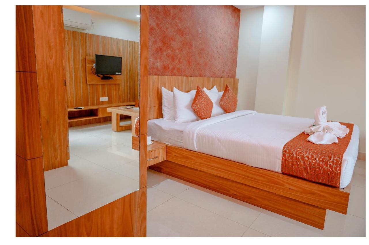 Hotel Dc Star Tarapith Esterno foto