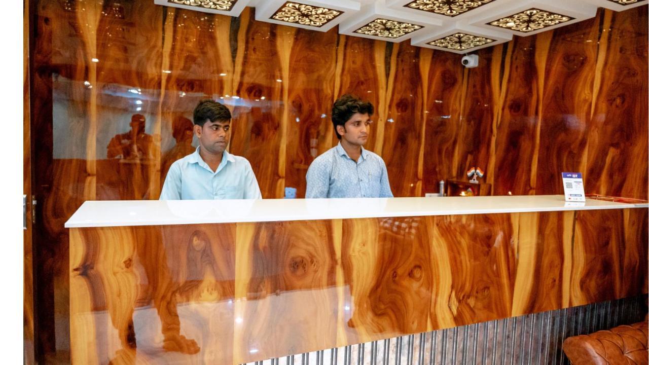 Hotel Dc Star Tarapith Esterno foto