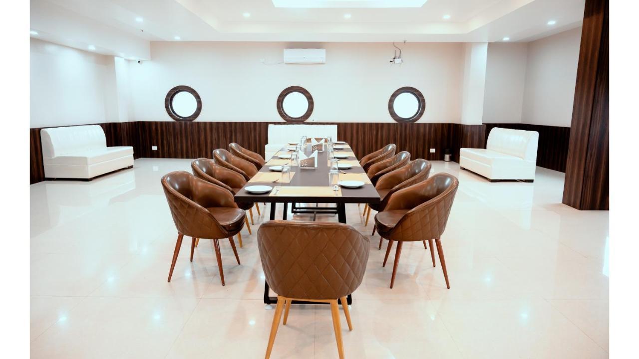 Hotel Dc Star Tarapith Esterno foto