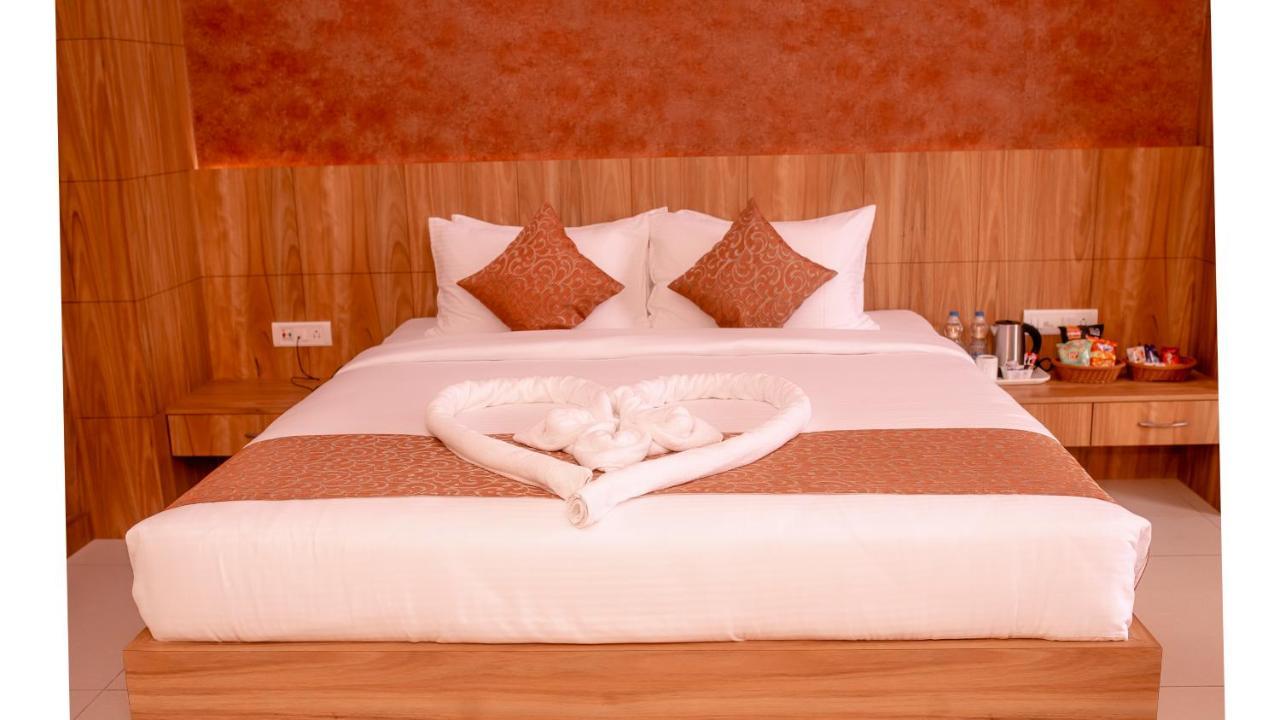 Hotel Dc Star Tarapith Esterno foto