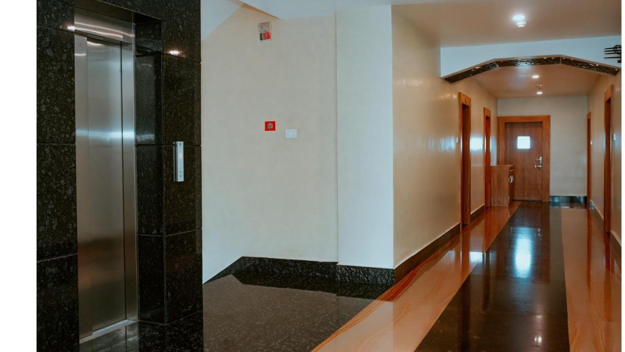 Hotel Dc Star Tarapith Esterno foto